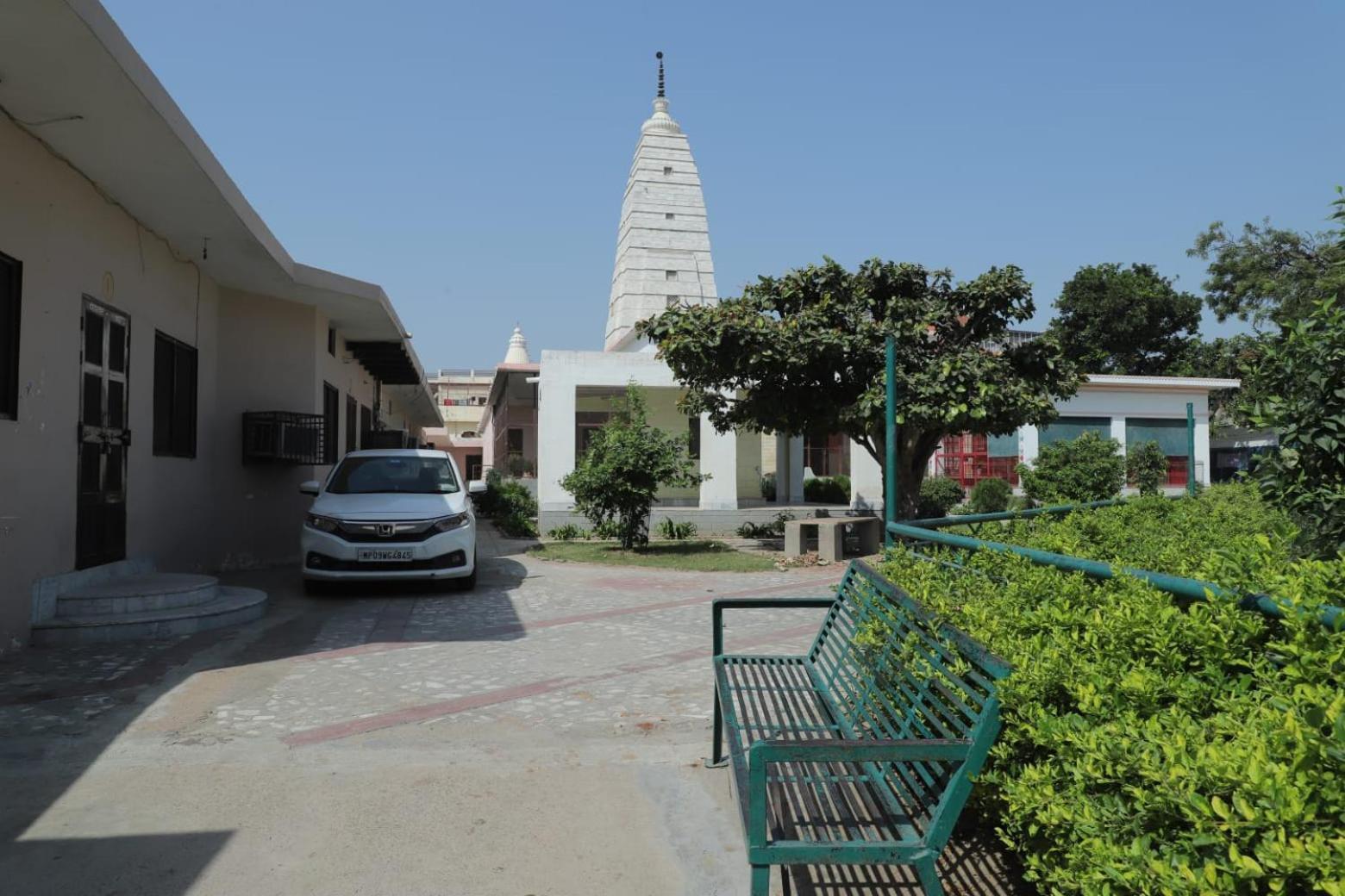 Radha Madhav Ashram Vrindāvan Buitenkant foto